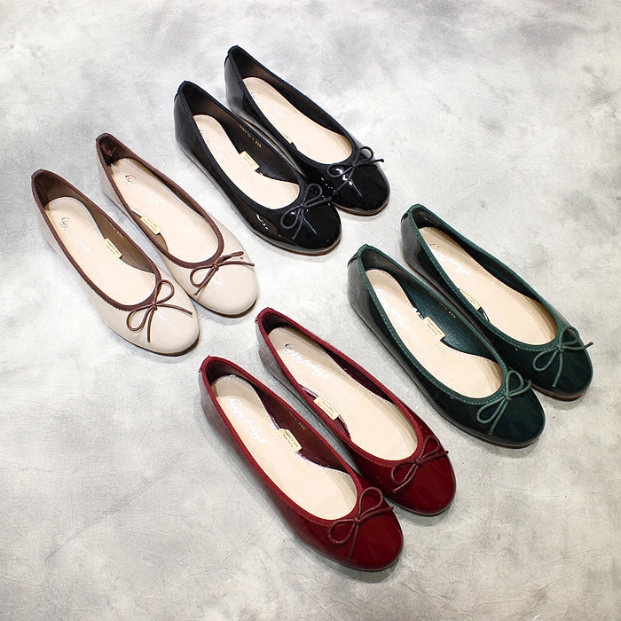 여성을위한 한국 스타일 싱글 신발 여름 라운드 발가락 활 특허 가죽 플랫 얕은 입 낮은 뒤꿈치 부드러운 가죽 레드 소프트 단독 발레 신발