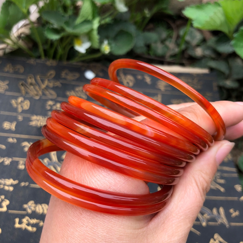 纯天然巴西红玛瑙细条玉髓手镯