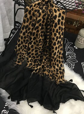 控百搭小豹女女披肩流苏底边围巾