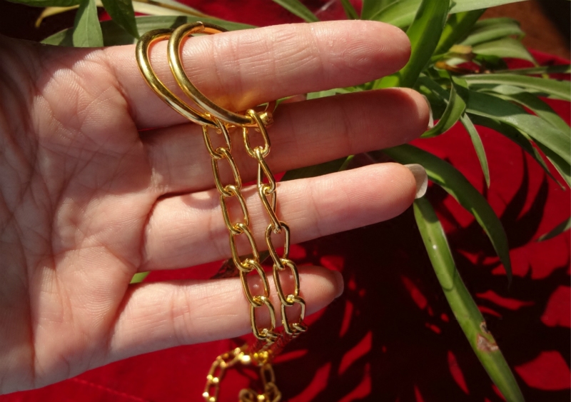GOLD-PLATED THIN IRON CHAIN YELLOW SMALL CHAIN BILLBOARD HANGING CHAIN DEPARTMENT CARD HANGING CHAIN DECORATED THIN IRON CHAIN LIGHT CHAIN