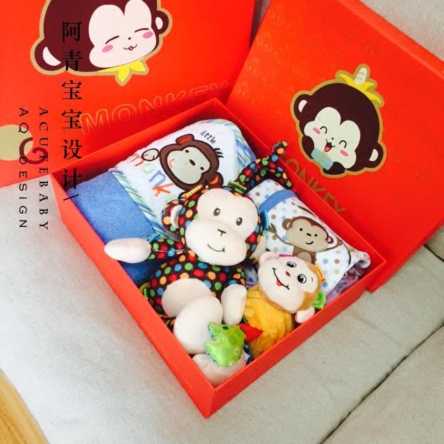 Coffret cadeau pour nouveau-né - Vêtements + Fournitures - Ref 1976940 Image 1