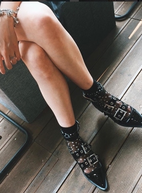 Yuul Yie韩国正品代购直邮手工牛皮尖头多扣方形中跟尖头单鞋多色