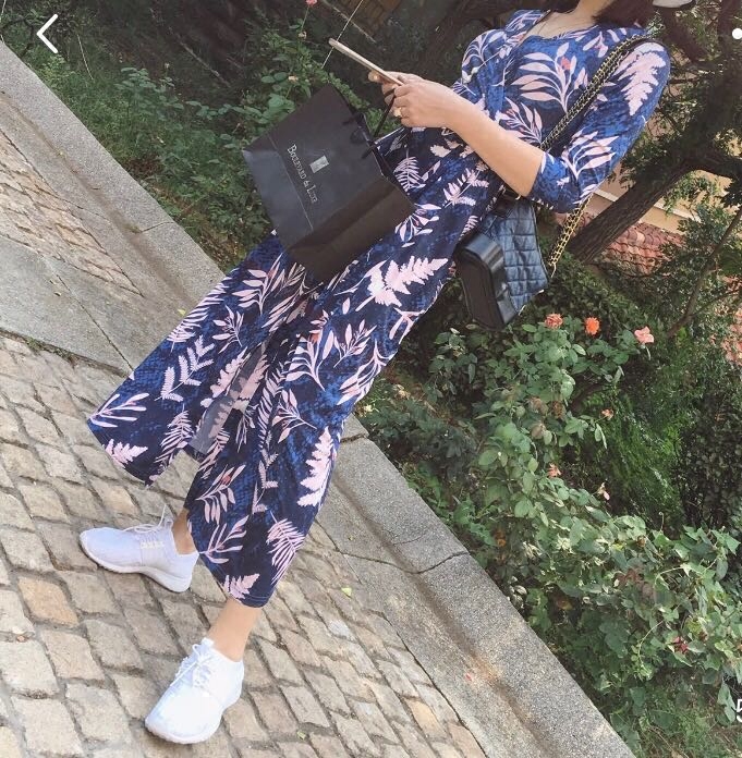 鄭秀研明星同款夏季百葉草印花V領七分袖修身顯瘦性感裹身連衣裙在類目 女裝/女士精品, 連衣裙中 - 來自Buy2taobao.com提供專業的淘寶代購服務