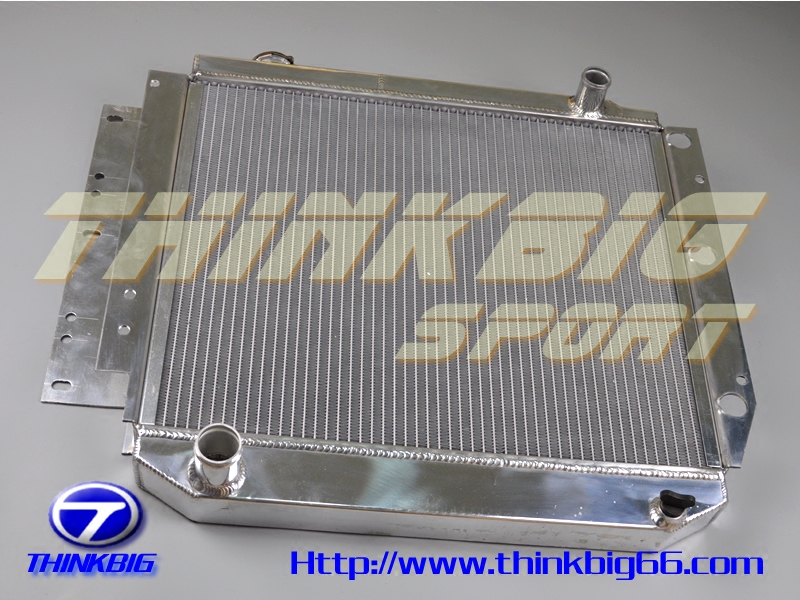 吉普牧马人 jeep  yj/tj 2.4l/2.5l/4.0l/4.2l 全铝水箱