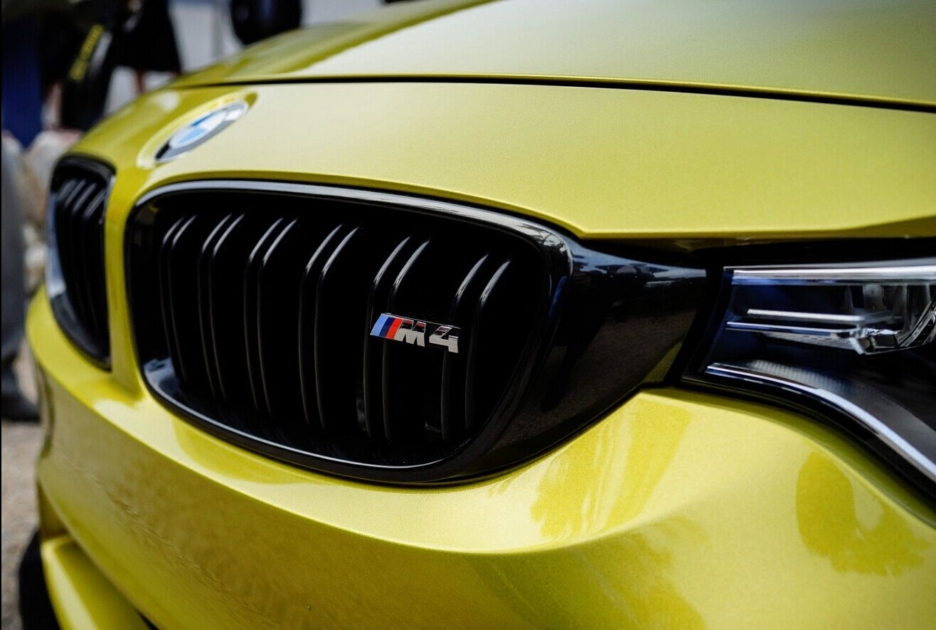bmw原厂宝马高亮黑色进气格中网
