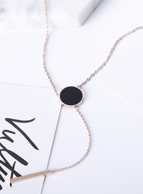 流苏长条黑色圆点短款钛钢锁骨链