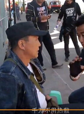 黑色休闲风中年平顶帽康书记同款
