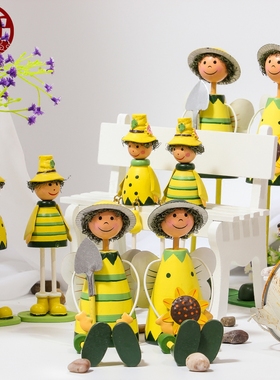 餐厅田园风吊脚娃娃酒柜装饰品