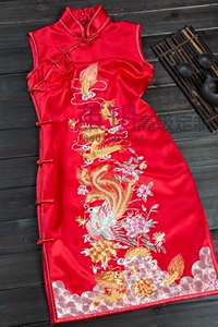 茧玥手工旗袍老上海高端定制红色纯手工龙凤盘金绣中式结婚敬酒服