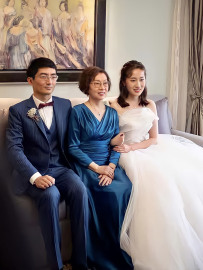 光泽孔雀蓝打褶立裁婚礼妈妈装礼服旗袍上海明星设计师高端定制