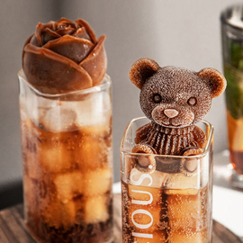 网红小熊冰块模具硅胶冰熊家用创意雪糕巧克力咖啡奶茶制按压冰格