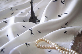 外贸订单-白色底色，小燕子纯棉软垂感棉绸布料，-衬衣裙旗袍裙儿童