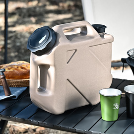 户外露营便携式手提水桶车载大容量，10升储水桶，食品级饮用水桶水箱