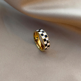 棋盘戒指女黑白格子，指环欧美钛钢，不锈钢小众设计师中指食指配饰