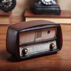 复古做旧老式收音机模型，摆件创意咖啡厅，奶茶店客厅书柜桌面装饰品