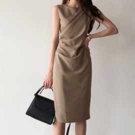 韩国chic夏日法式复古显瘦气质开叉设计褶皱，包臀裙无袖背心连衣裙