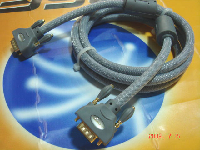 Choseal/秋叶原Q-594VGA线逐行扫描线显示器线镀金头避震网 1.8米