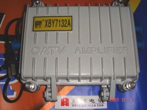 西贝 XB8134 860兆赫 数字有线电视户外防水型 数字信号放大器
