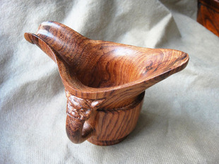 马狮麟越南黄花梨酒杯 黄花梨酒具 越黄圆柱兽首敞口酒觞小酒杯