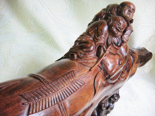 马狮麟海南黄花梨鬼眼摆件 海黄小童放年炮摆件 海黄刀砍料木雕