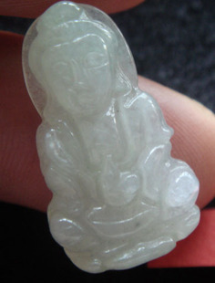腾冲翡翠天然A货缅甸翡翠糯种微雕小观音像18