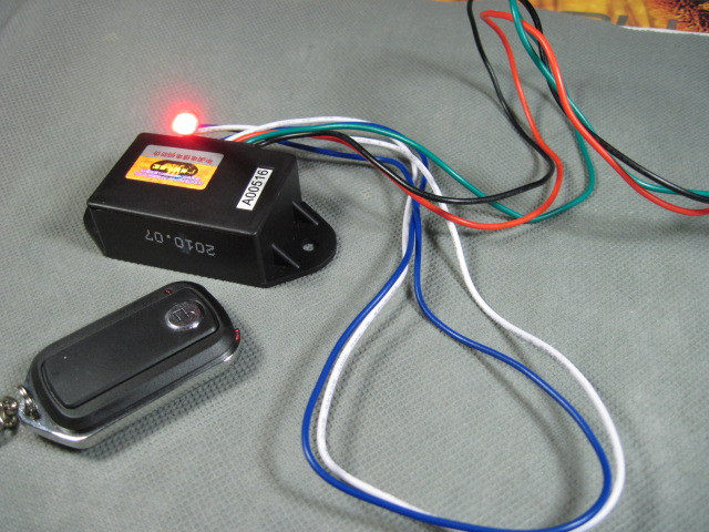 摩托车暗锁 暗开关 防盗 遥控暗锁 带遥控器 新上市独家销售