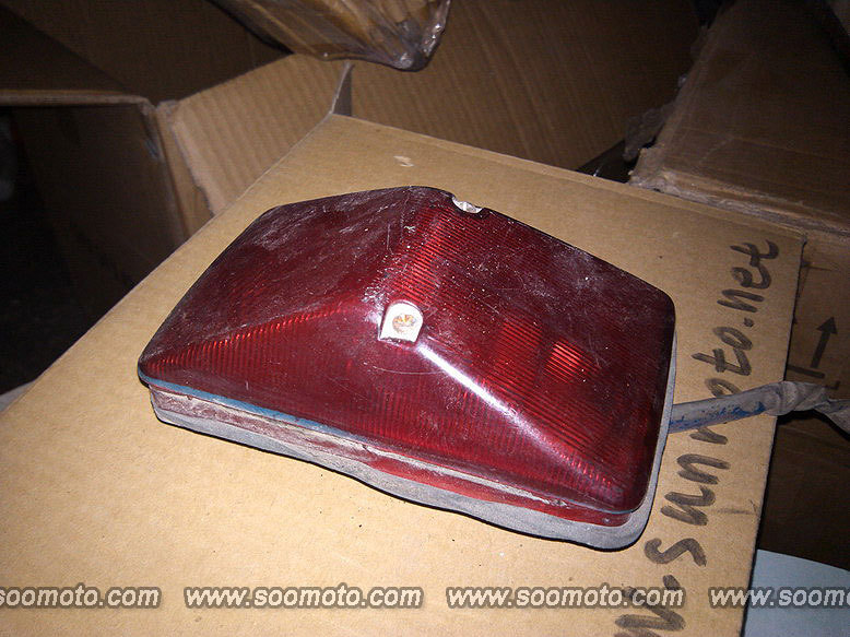 雅马哈YAMAHA-TTR250原装后尾灯总成拆车件