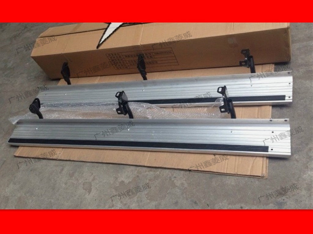 适用于三菱帕杰罗 v33 v43 掐腰款黑金刚 侧踏板 脚踏板 上车踏板