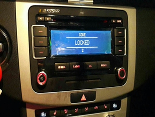 大众迈腾CD机解码迈腾大屏解锁大众CD机车载导航DVD查询开机密码