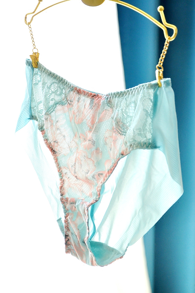 Slip jeunesse sexy en soie Ice - Ref 644141 Image 6