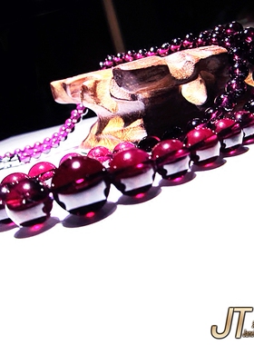 天然紫牙乌石榴石短颈塔项链纯净无暇玻璃体紫玫红色女饰 收藏品