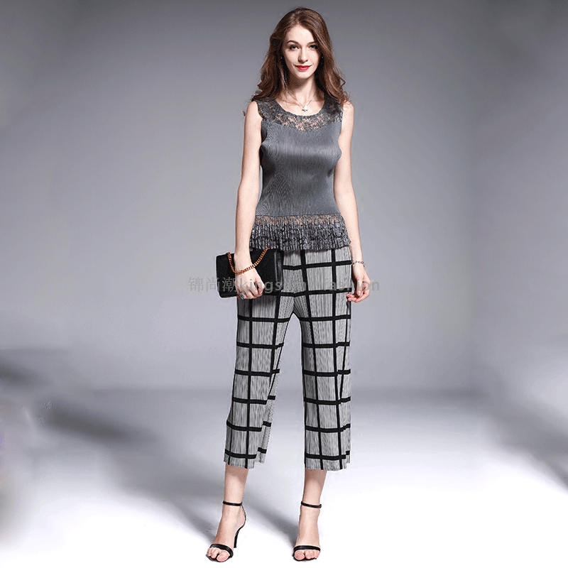 蕾丝背心百搭t恤褶皱打底衫