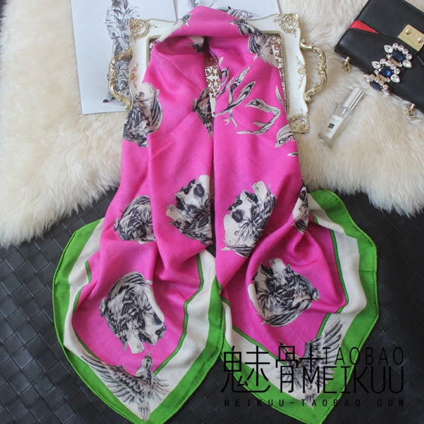 欧美秋冬季保暖骷髅头羊绒围巾女高贵飞鸟骷髅加厚大方巾披肩两用