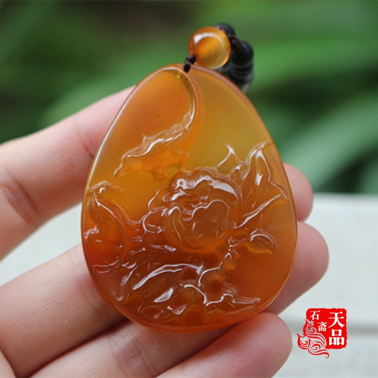 天然原色冰种黄玉髓蜜糖色玉髓玛瑙精雕花开富贵吊坠挂件毛衣链