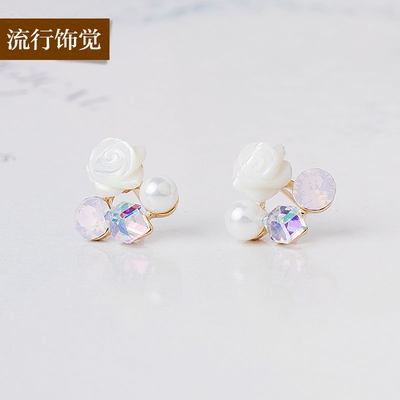 纯银天然贝壳镶钻甜美风耳针