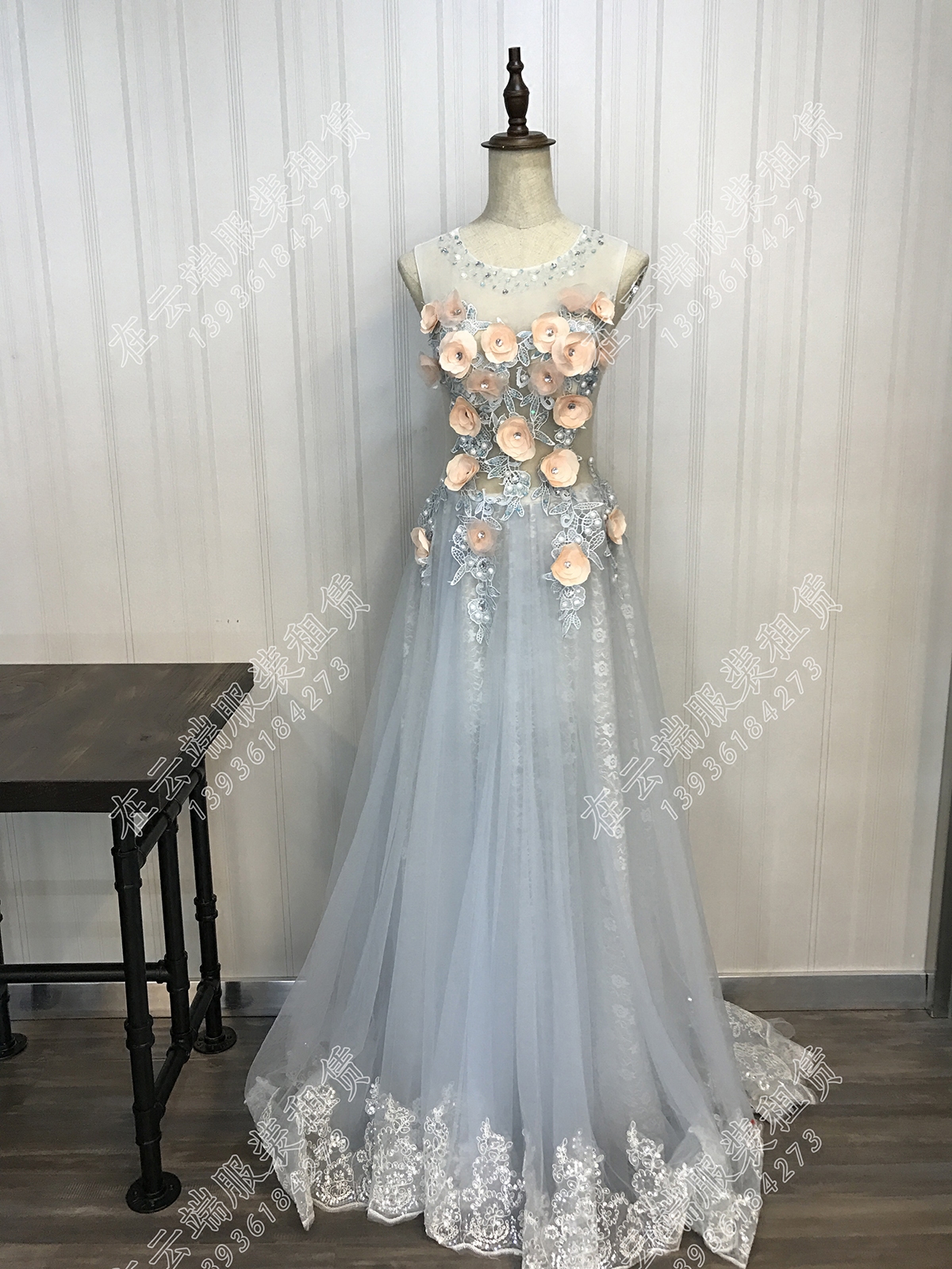 【出租】【出售】精致花淡雅气质晚礼服气质晚装主持人宴会服装_虎窝淘