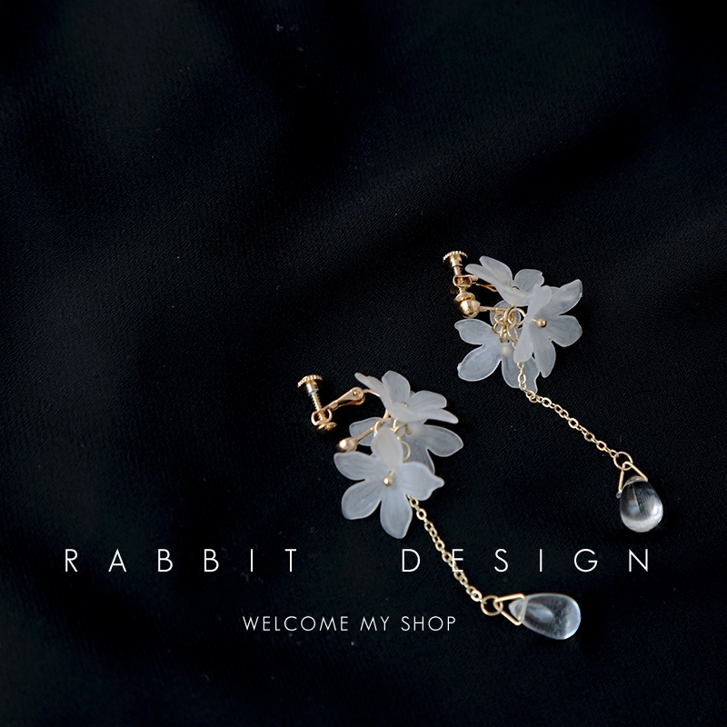 韩国ins复古温柔仙气超美亚克力花朵花瓣水滴耳钉无耳洞耳夹耳坠在类目 饰品/流行首饰/时尚饰品新, 耳饰, 耳钉中 - 来自Buy2taobao.com提供专业的淘宝代购服务