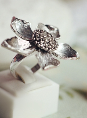 【亦许家】韩国欧美时尚复古做旧夸张个性立体大花朵女食指