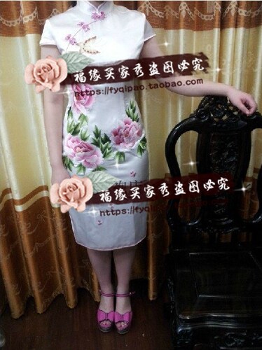 白色重磅真丝旗袍定制牡丹刺绣旗袍生日伴娘修身旗袍