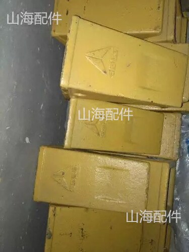 临工装载机铲车铲斗配件 LG953/956/933/936齿根齿套齿销斗齿