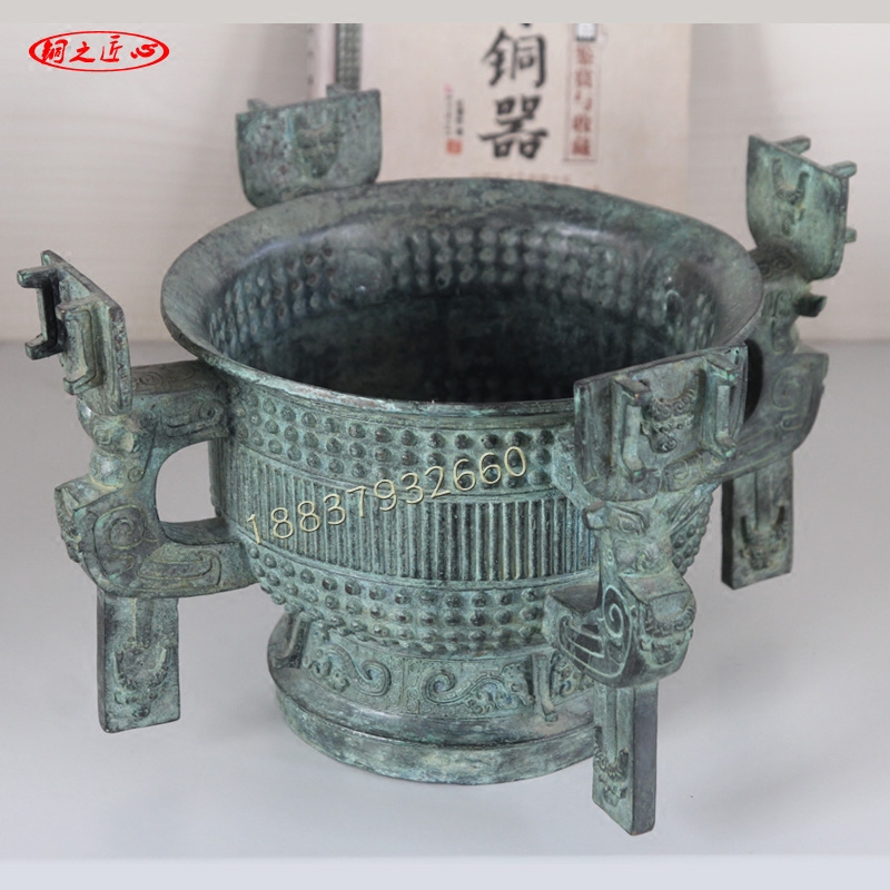 牛首四耳簋 仿古青铜器工艺品礼器乳钉纹簋祭器 影视道具古玩摆件