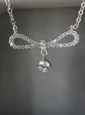 淑女款超闪锆石蝴蝶结白金锁骨链