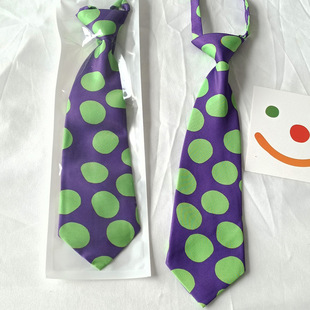 绿色波点短领带女时尚街拍个性亮色夸张配色摄影拍照学生免打结潮