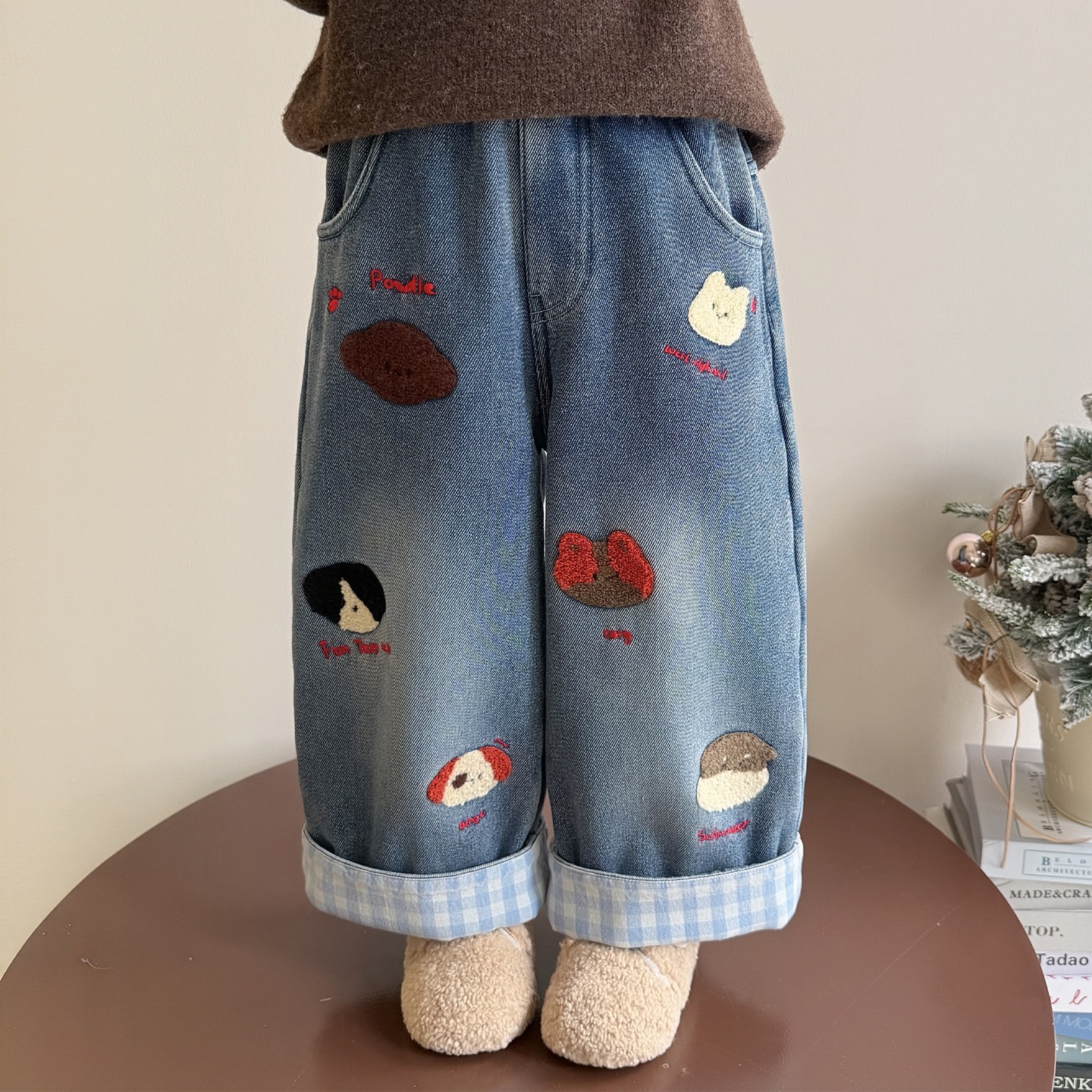 女童加绒裤子秋冬款2025新款儿童冬季一体绒牛仔裤外穿阔腿裤P70，童装裤子，祺妙童装