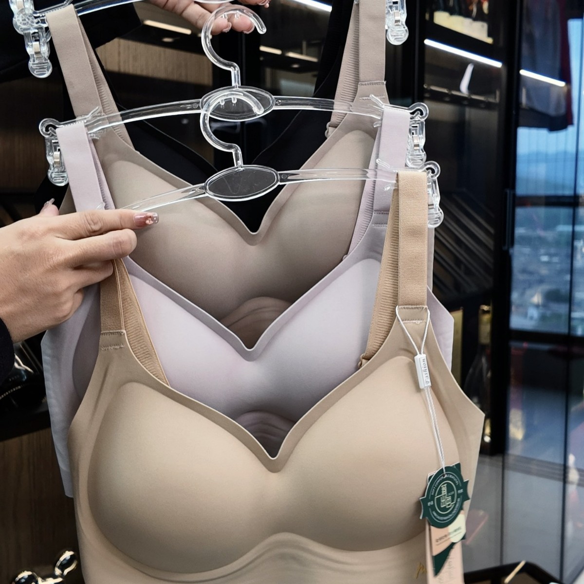 果冻四排扣软骨内衣文胸聚拢支撑