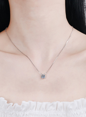 莫桑石仿真钻石s925银吊坠经典牛头项链