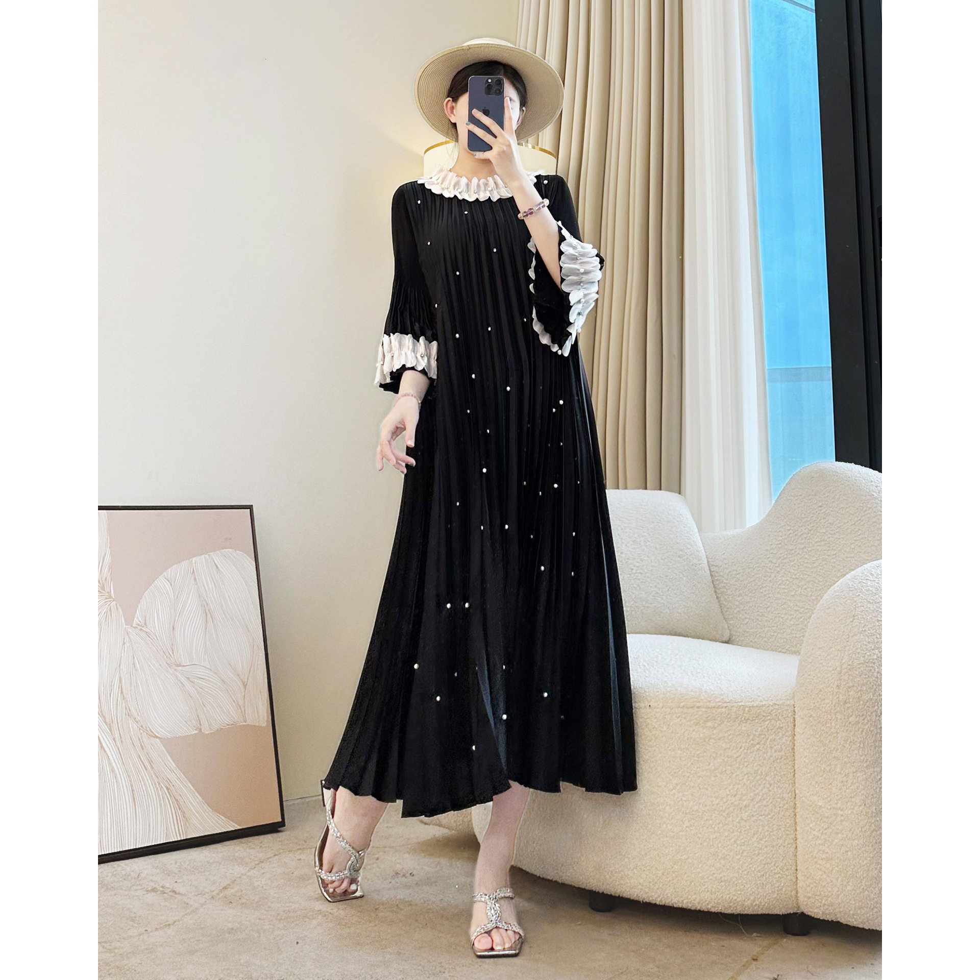 高端洋气中老年妈妈装春装褶皱连衣裙 宽松显瘦遮肚大码长款A字裙