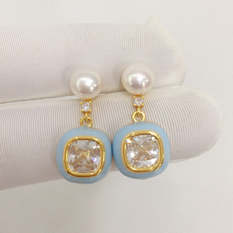 天然淡水珍珠耳钉女方糖浅蓝色锆石珍珠耳环18K包金S925纯银耳针