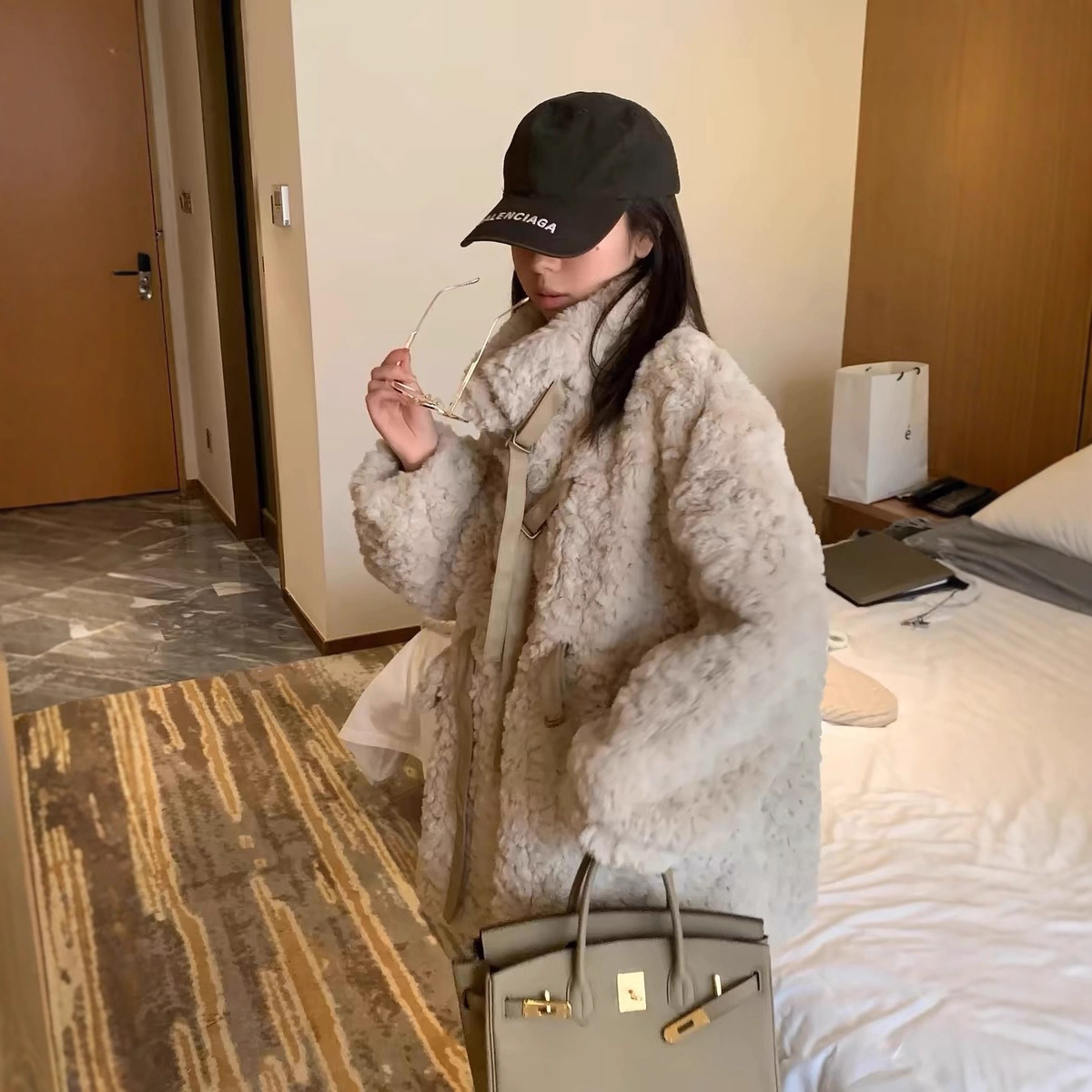 皮毛一体羊毛羔外套女冬2025新款皮草中长款宽松加绒加厚大衣棉服