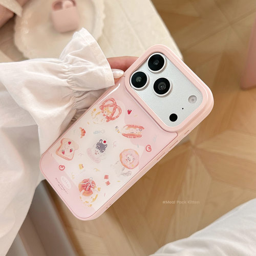 滴胶 Pink Cartoon Strawberry Bread Cat Phone Case Hard Cover 适用 iPhone 17 Pro Max 16 15 14 13